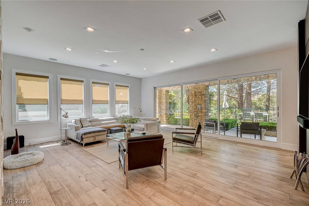 11827 Oakland Hills Drive