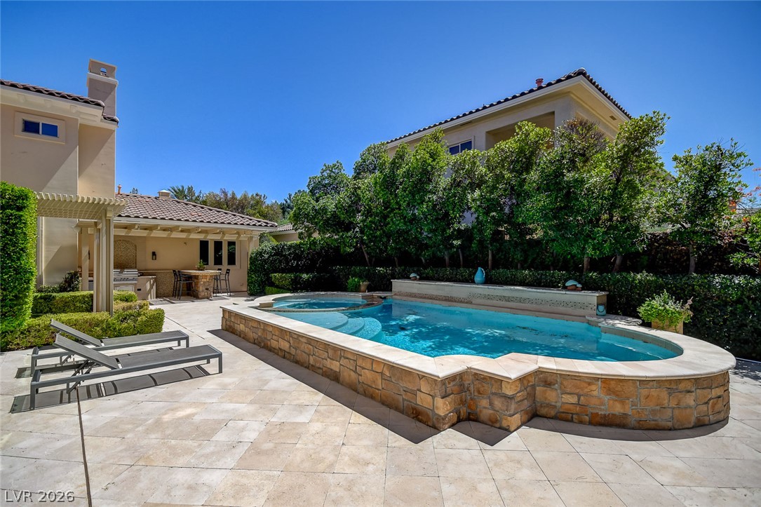 11827 Oakland Hills Drive
