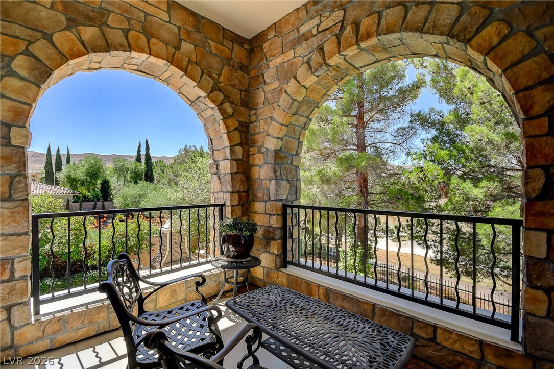 11827 Oakland Hills Drive