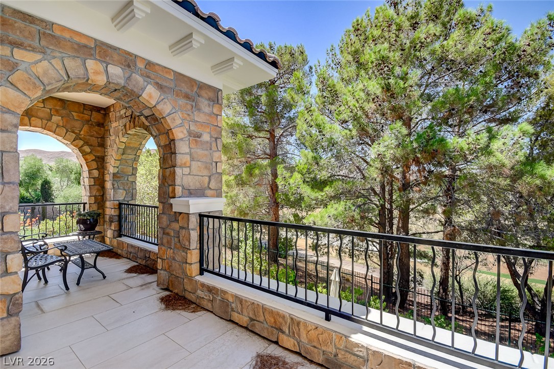 11827 Oakland Hills Drive