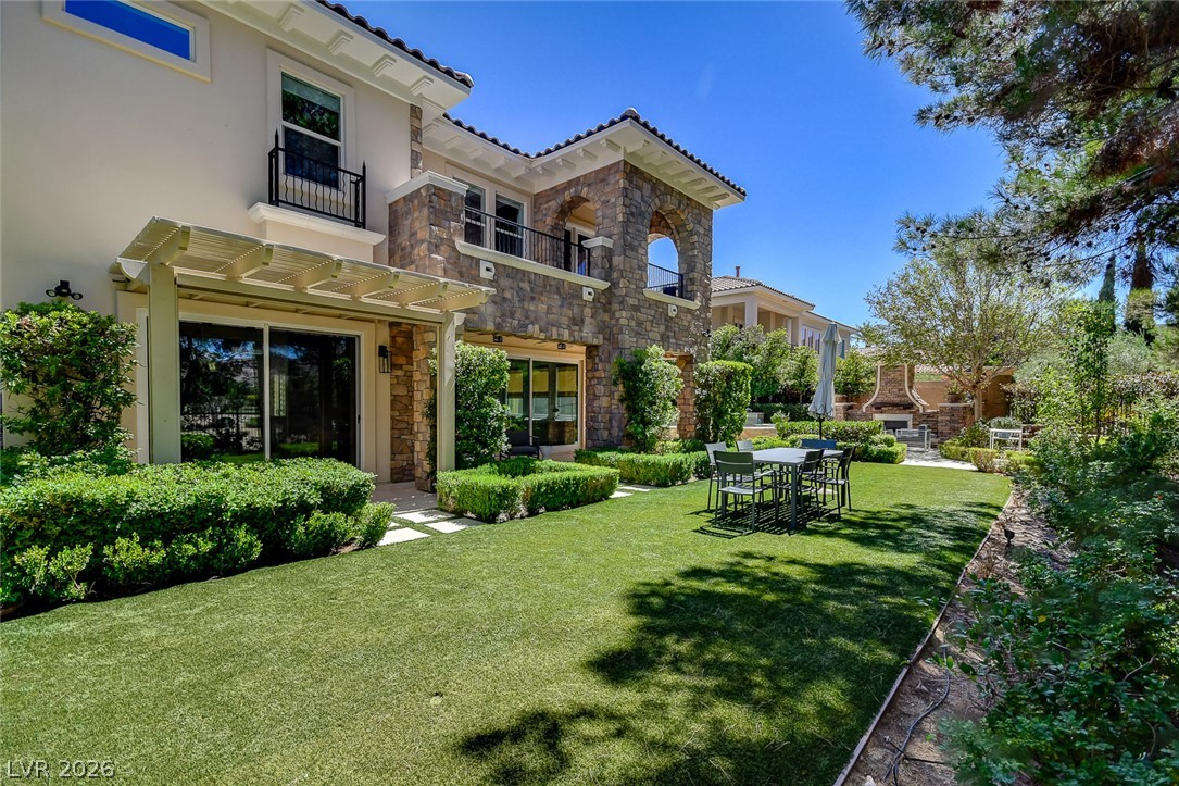 11827 Oakland Hills Drive
