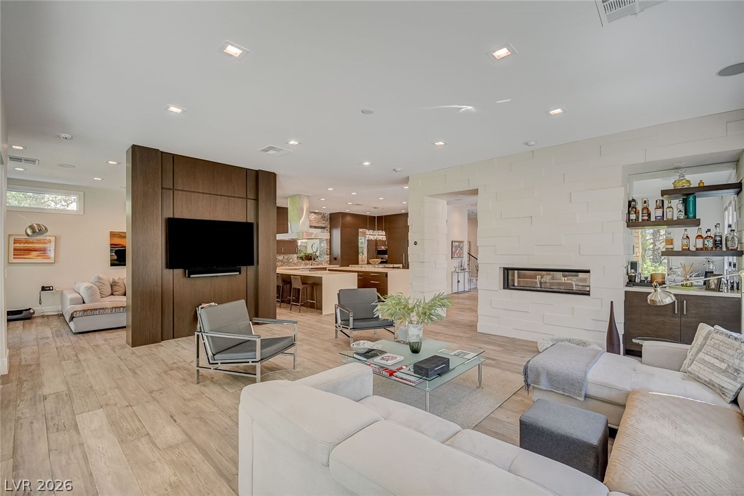 11827 Oakland Hills Drive