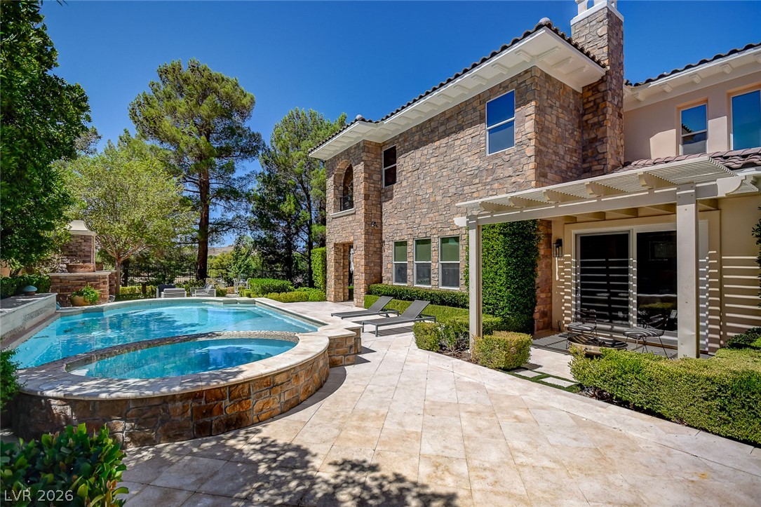 11827 Oakland Hills Drive