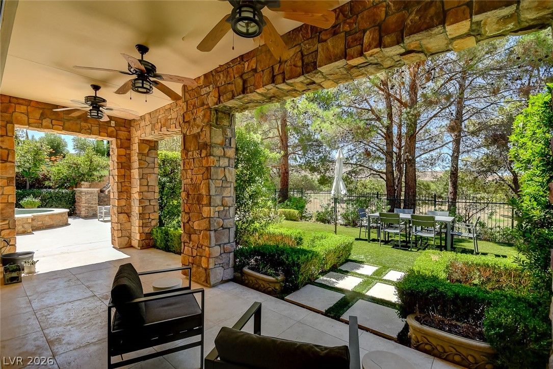 11827 Oakland Hills Drive