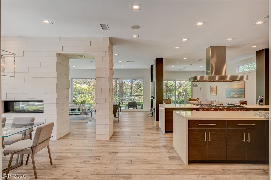 11827 Oakland Hills Drive
