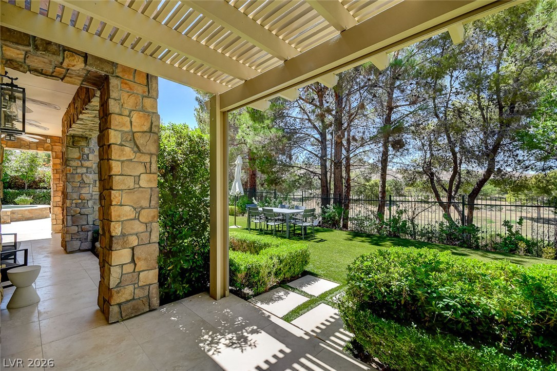 11827 Oakland Hills Drive