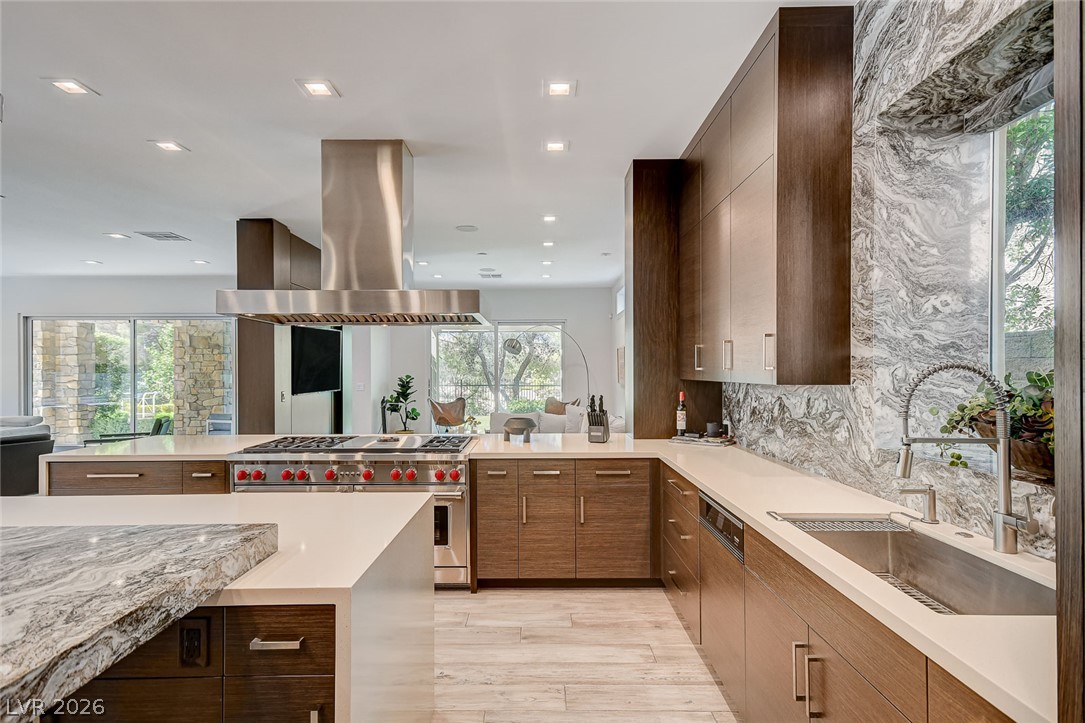 11827 Oakland Hills Drive