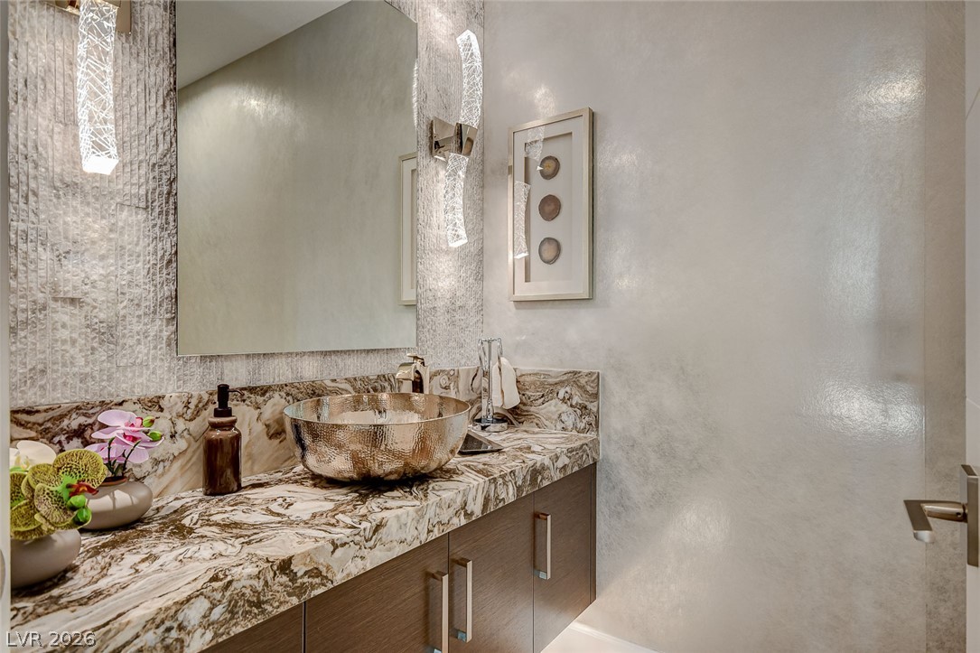 11827 Oakland Hills Drive