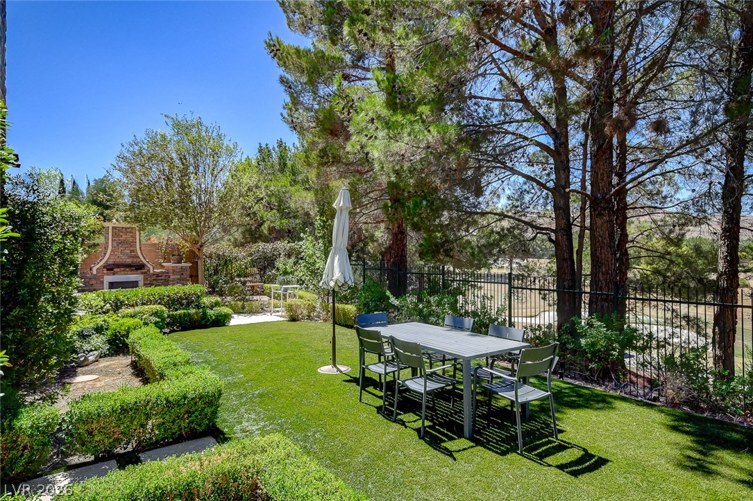 11827 Oakland Hills Drive