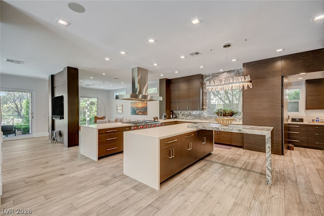 11827 Oakland Hills Drive