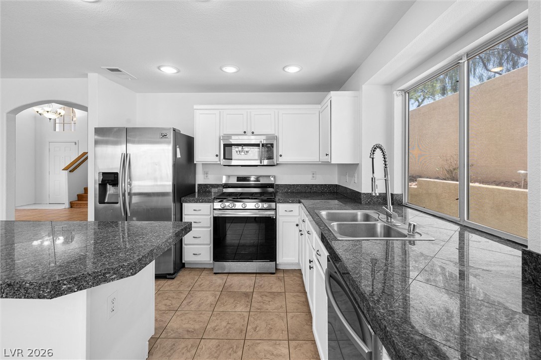 1601 Ghost Flower Court