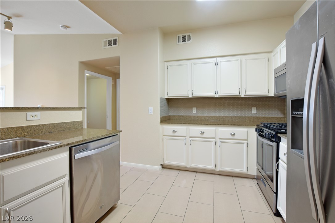 10550 West Alexander Road 2171