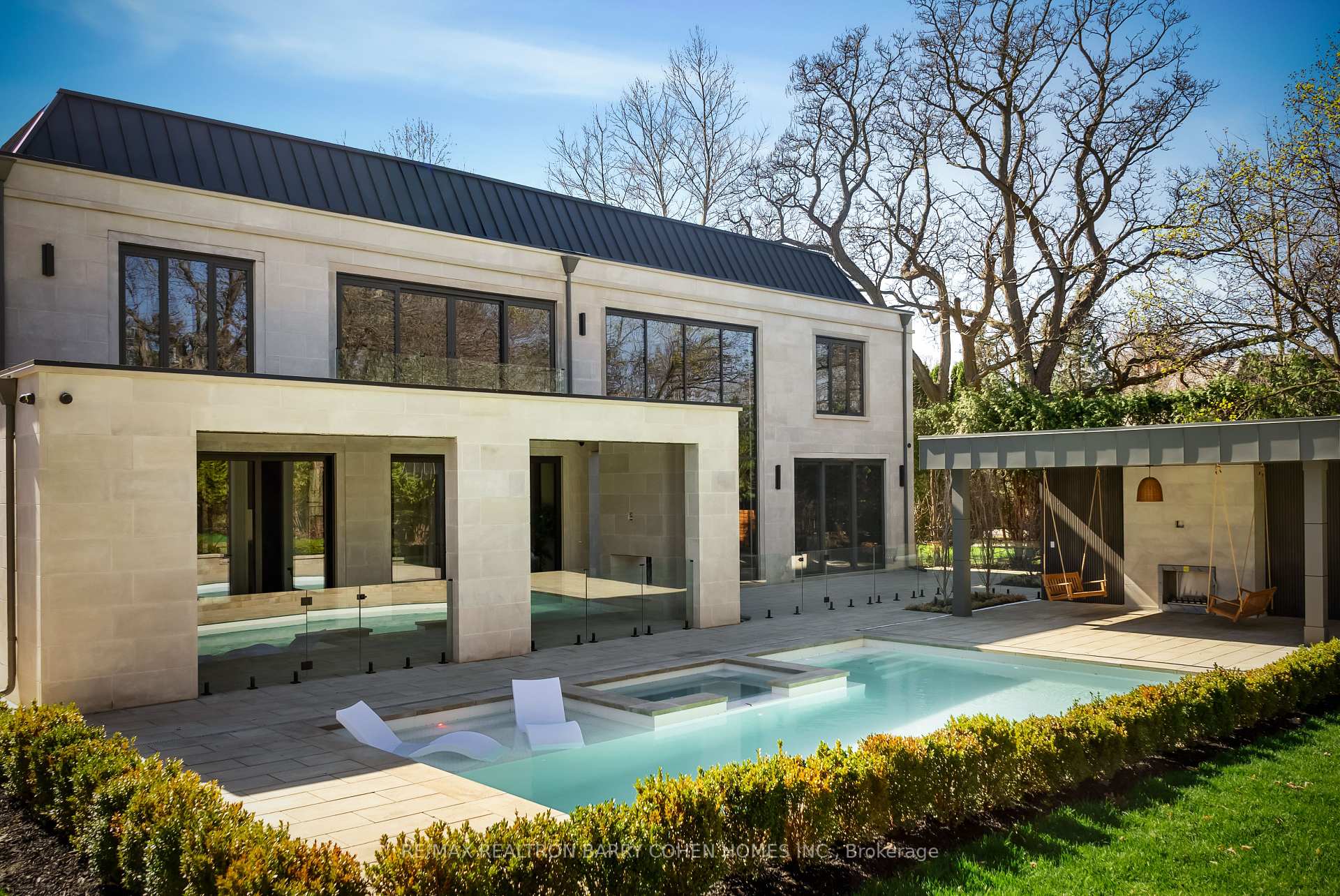 90 Arjay Crescent, Toronto C12