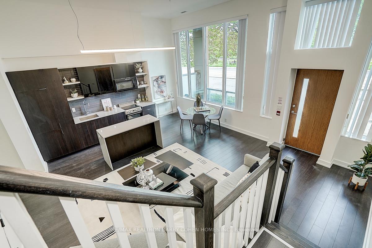 6 Parkwood Avenue TH107, Toronto C02 Unit: TH107