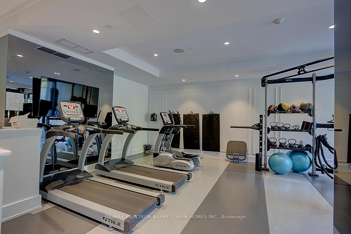 6 Parkwood Avenue TH107, Toronto C02 Unit: TH107
