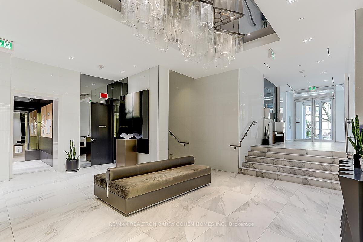 6 Parkwood Avenue TH107, Toronto C02 Unit: TH107