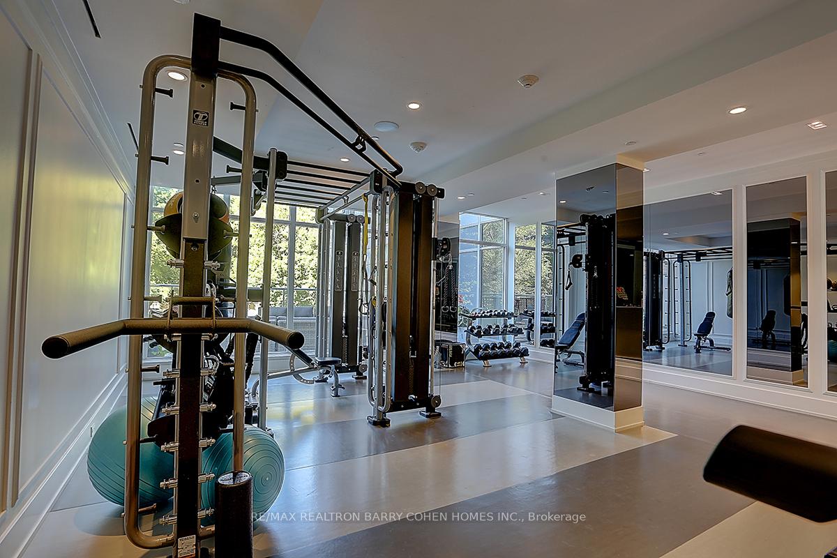 6 Parkwood Avenue TH107, Toronto C02 Unit: TH107