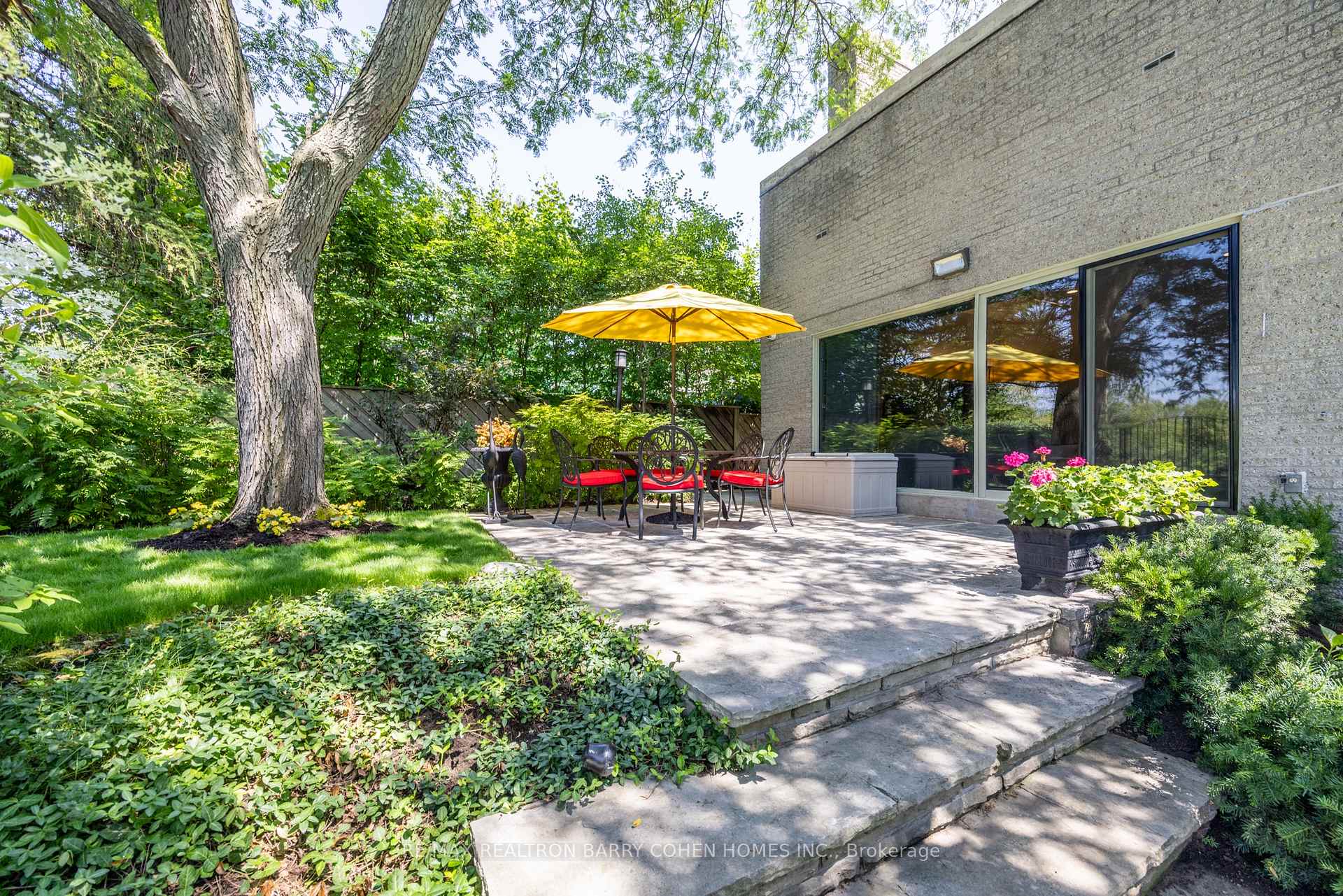 10 Penwood Crescent