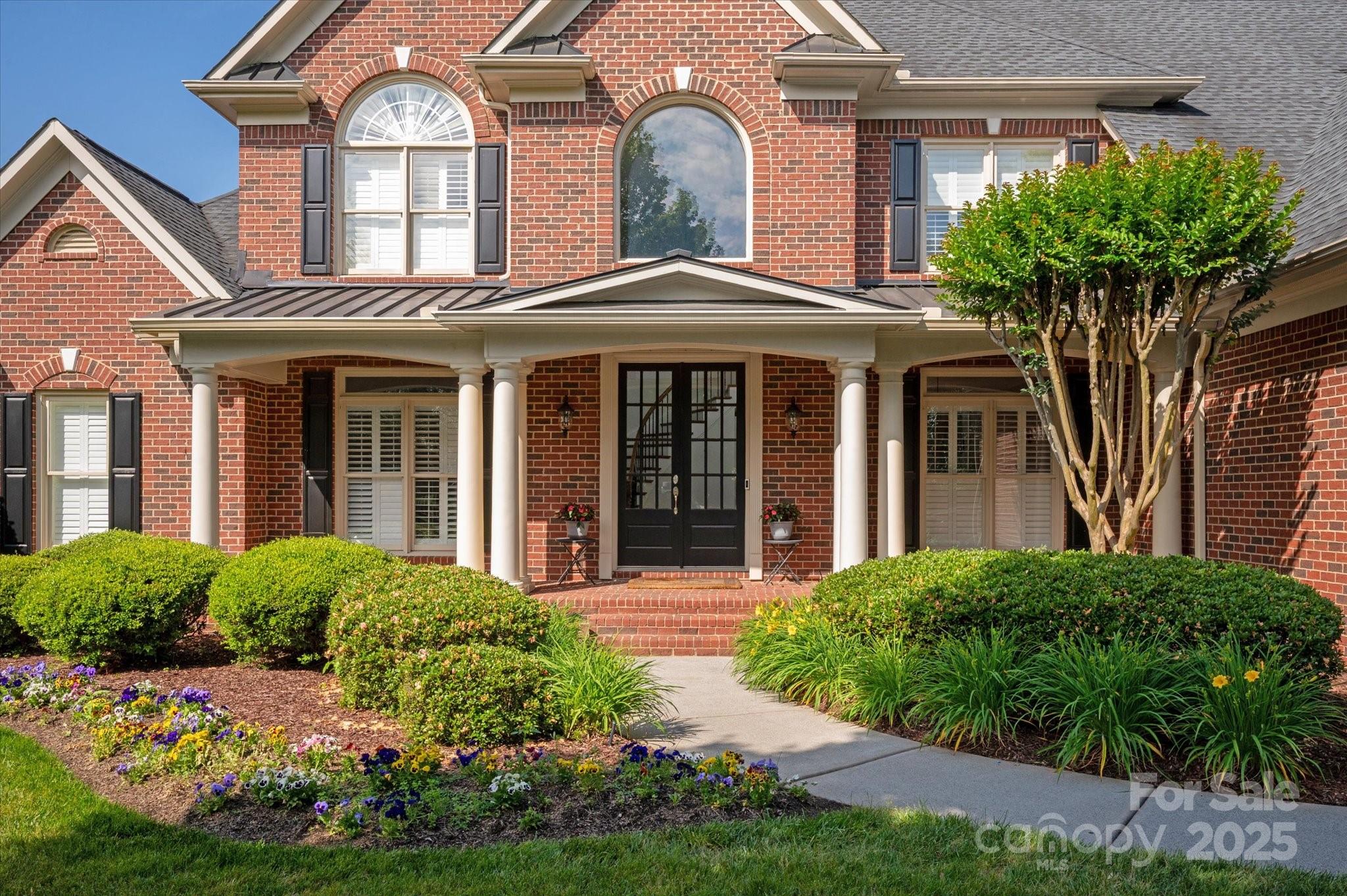 7507 Meadowgate Lane