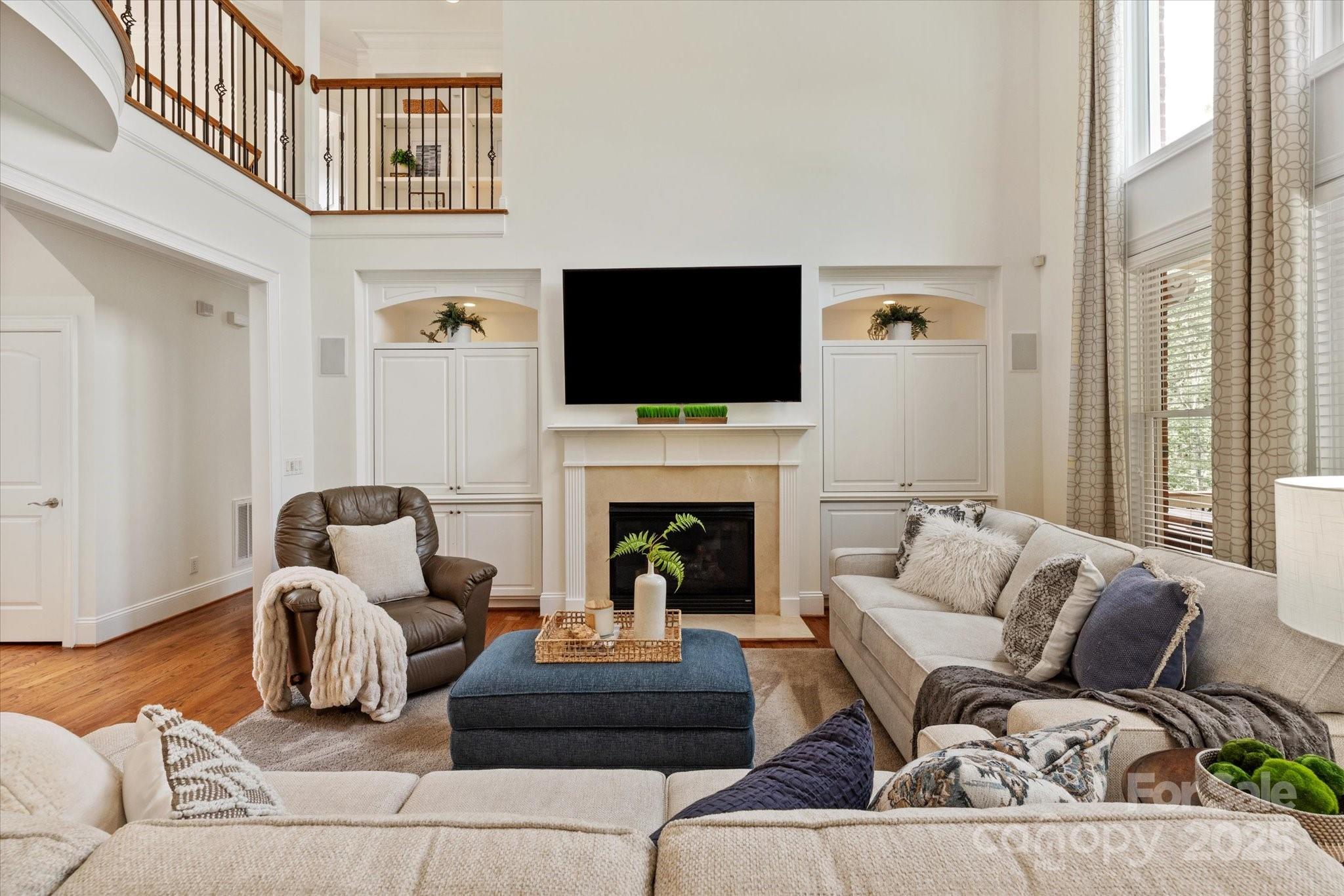 7507 Meadowgate Lane