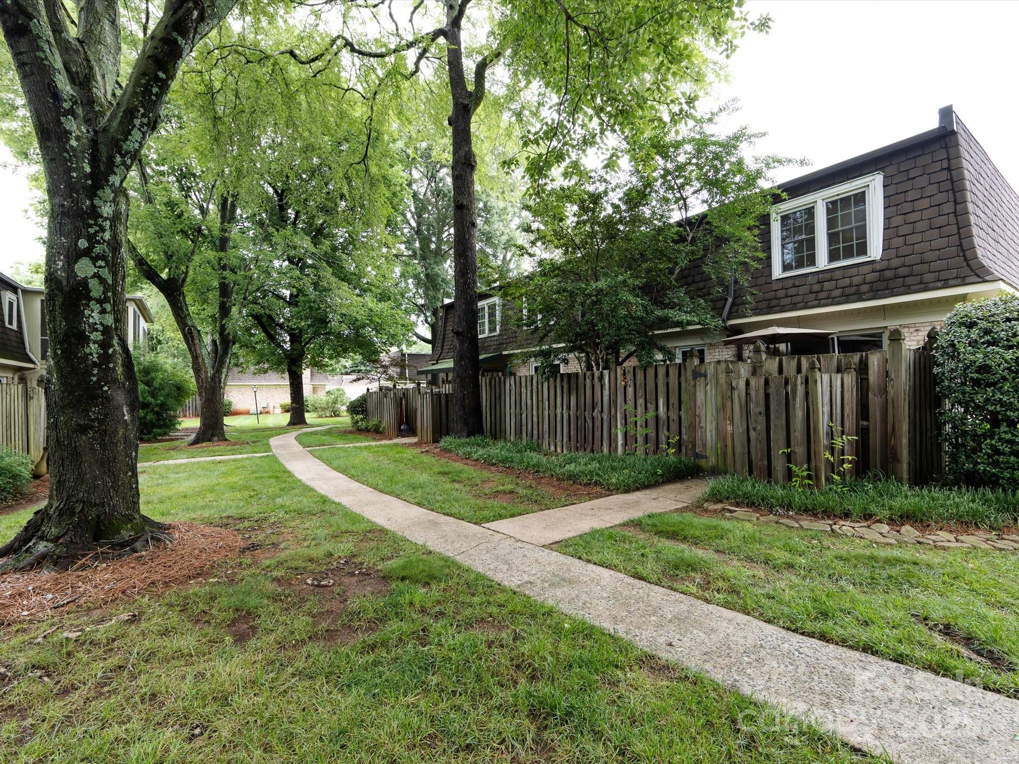 1708 Roxborough Road Unit: C