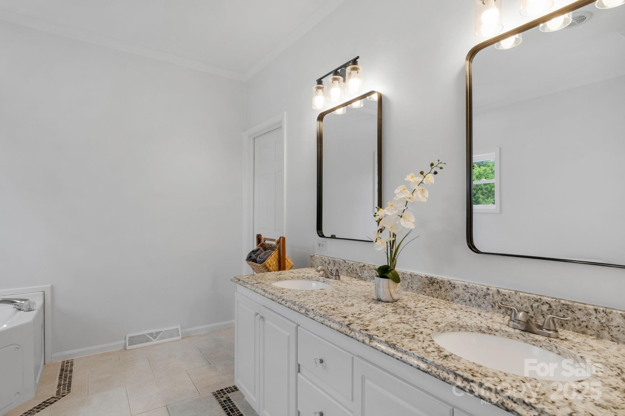 1259 Haywood Court