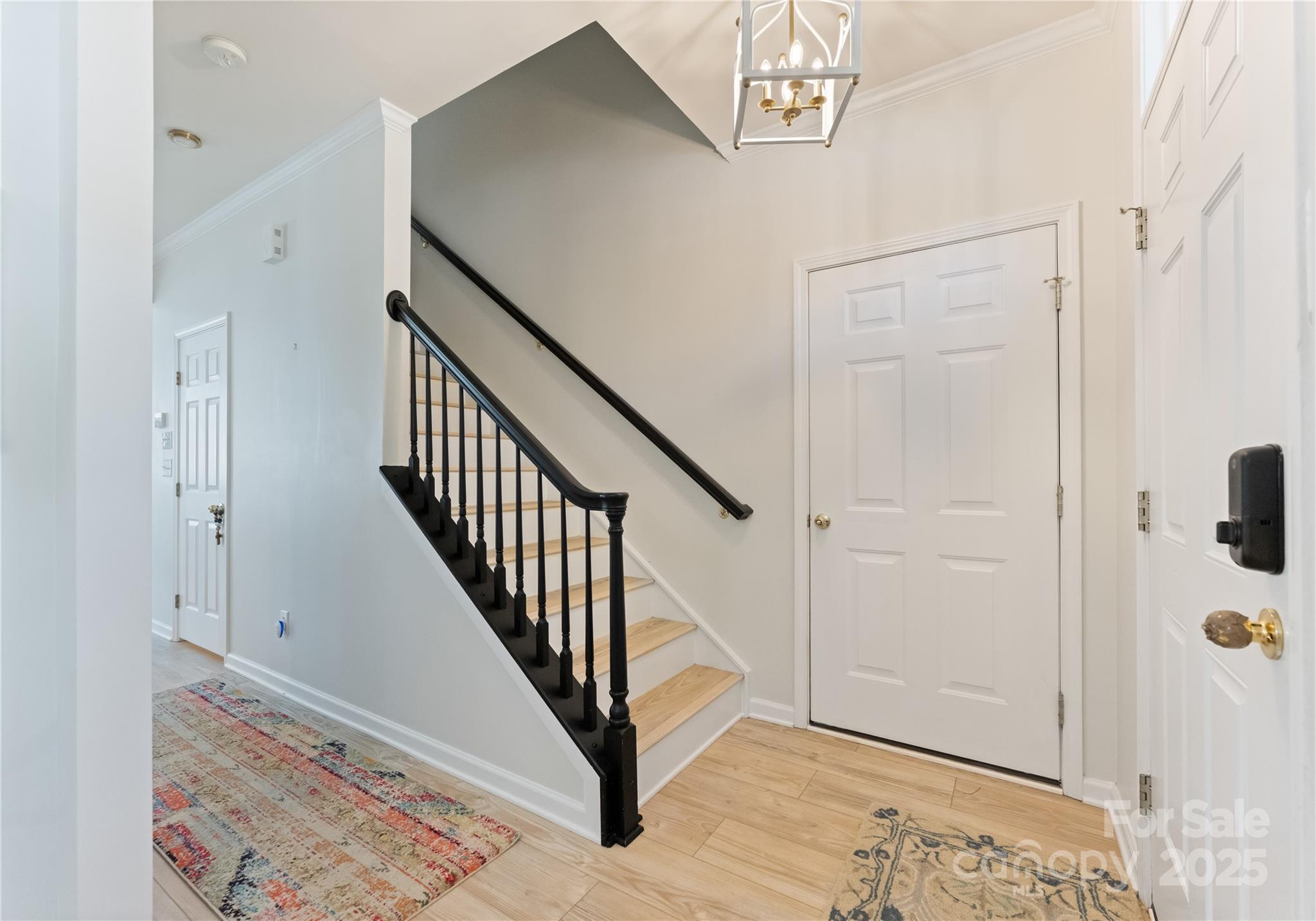 6040 Queens Walk Court