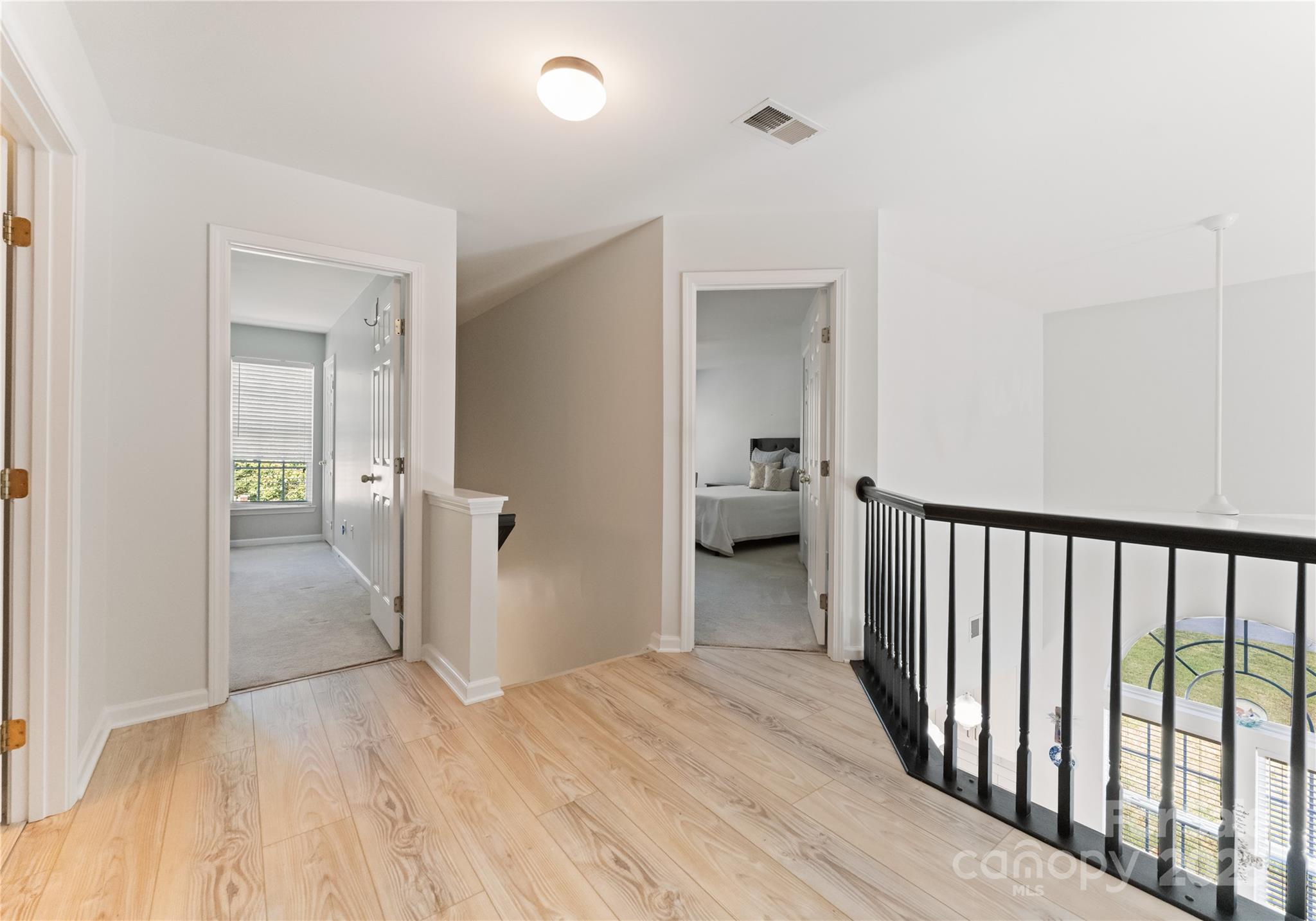 6040 Queens Walk Court