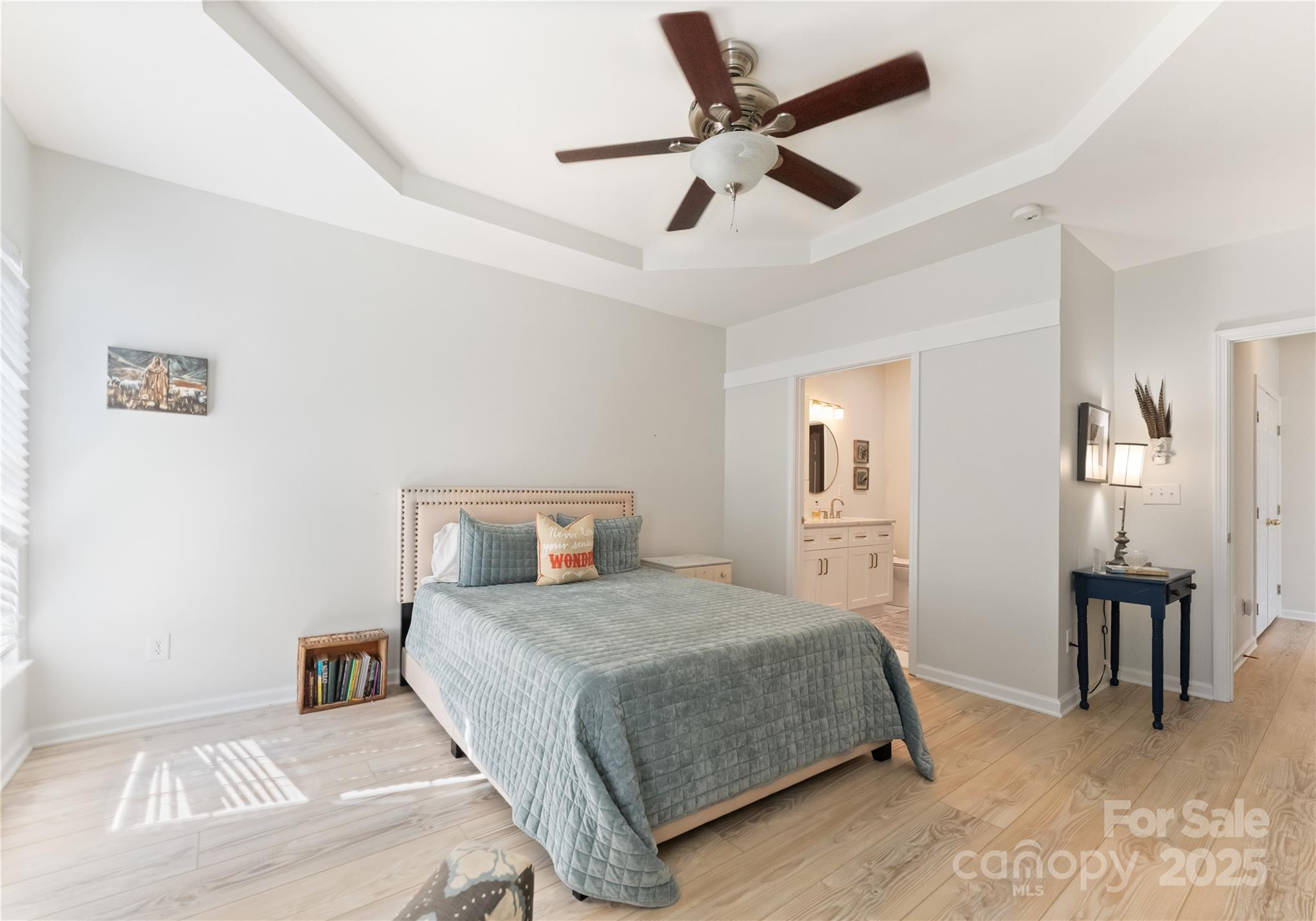 6040 Queens Walk Court