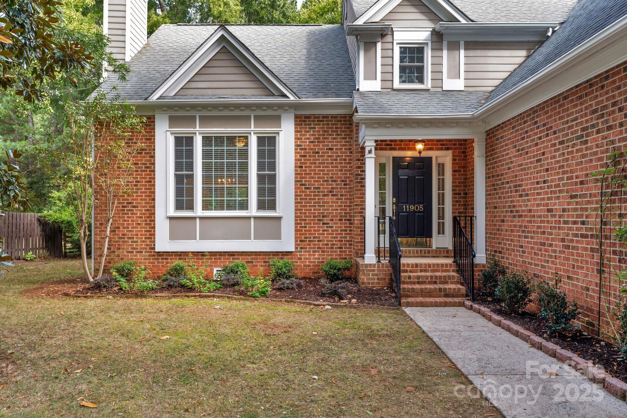 11905 Provincetowne Drive