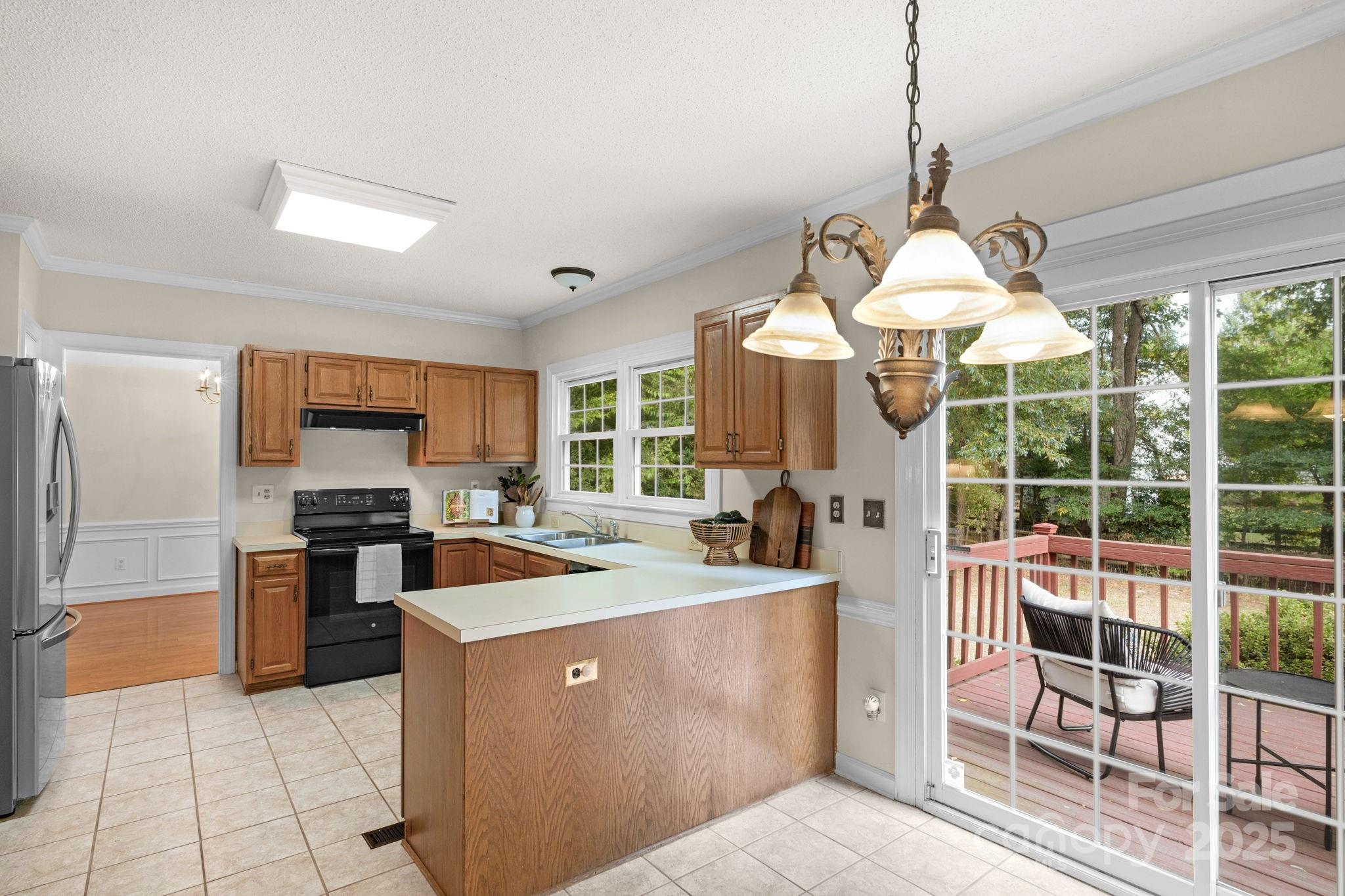 11905 Provincetowne Drive