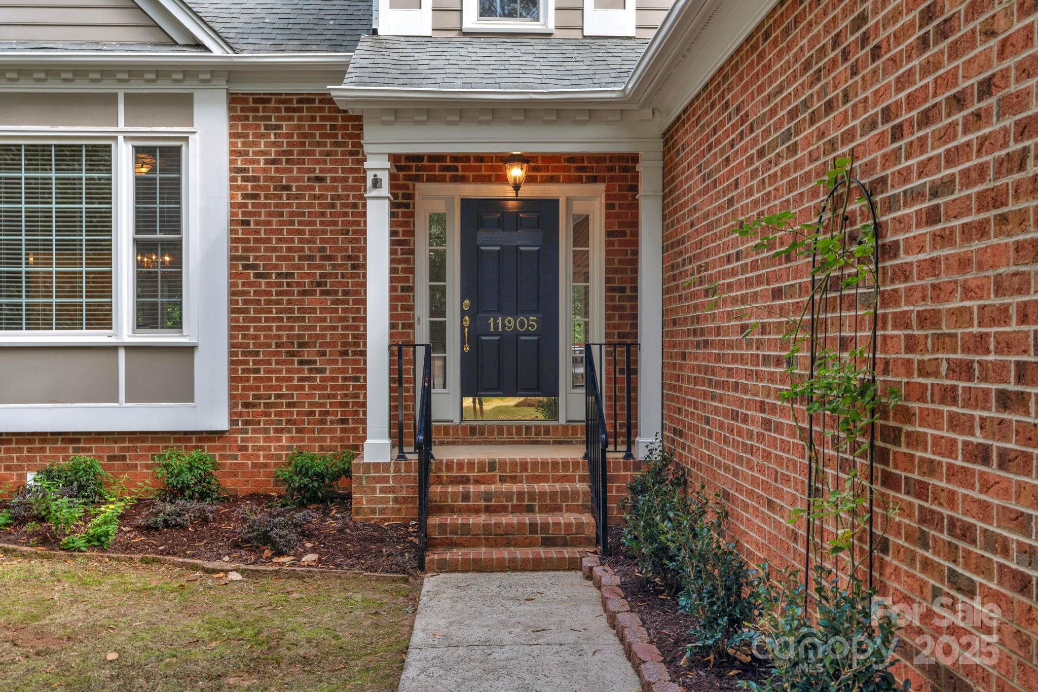 11905 Provincetowne Drive