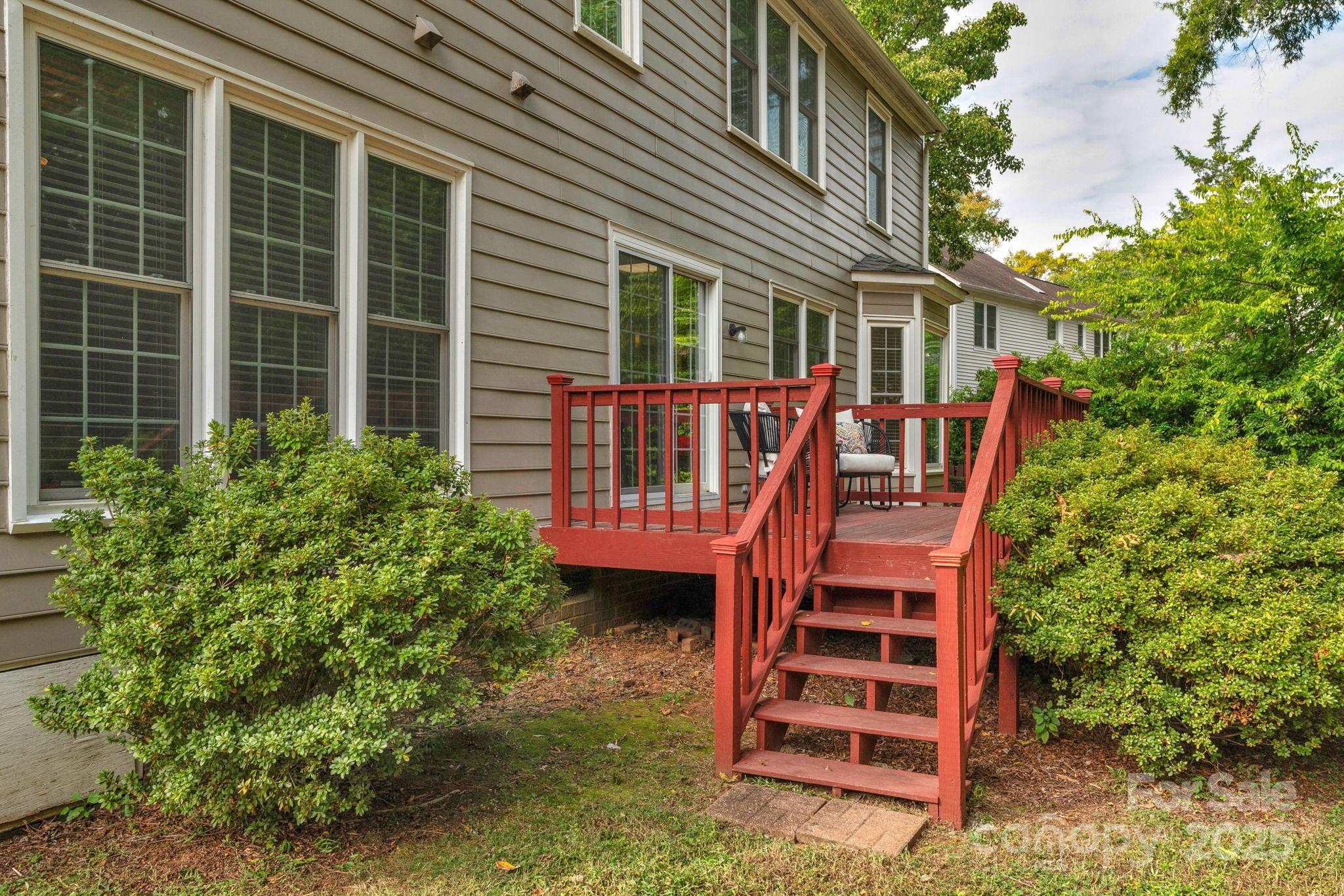 11905 Provincetowne Drive