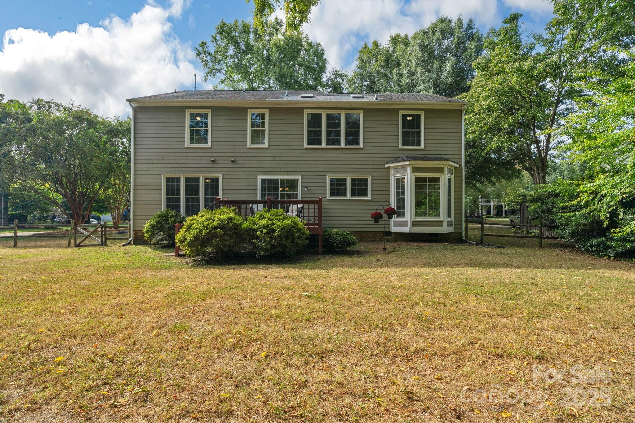 11905 Provincetowne Drive