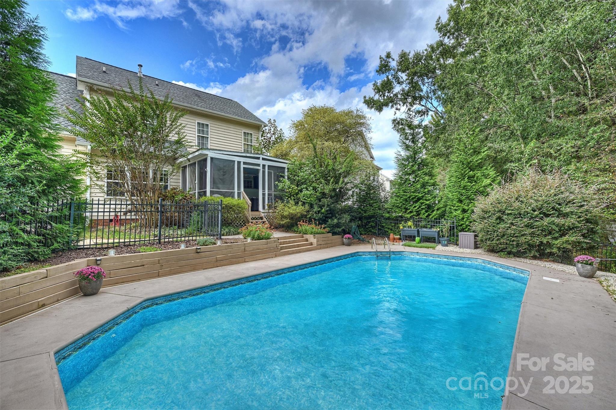 11612 Knightsdale Drive