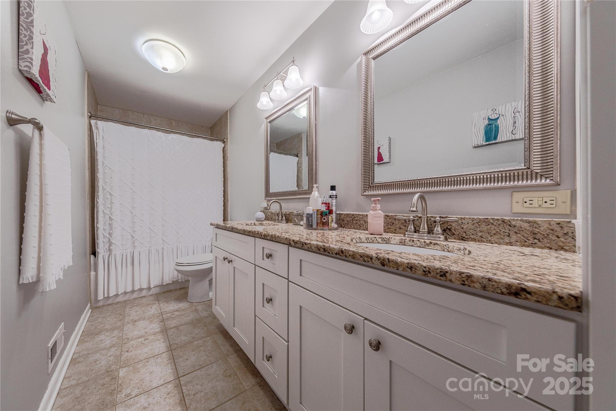 1025 Sardis Cove Drive