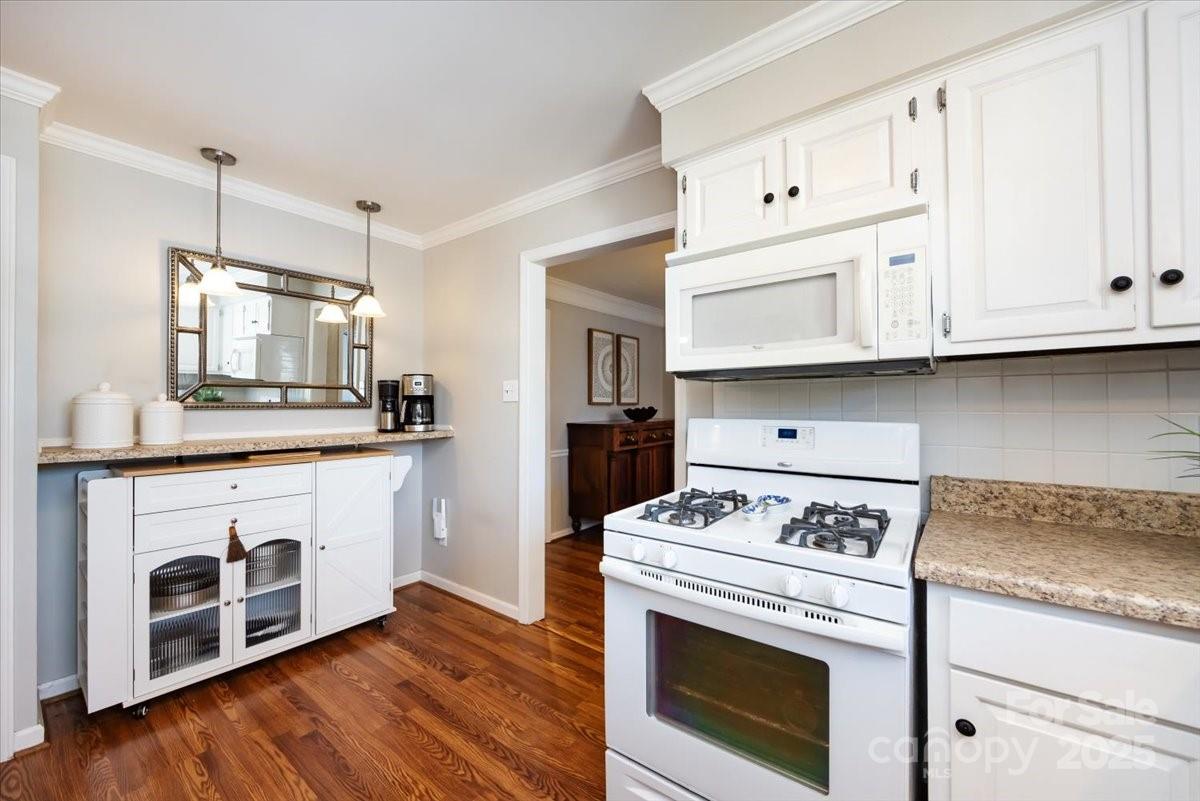 1708 Roxborough Road Unit: H