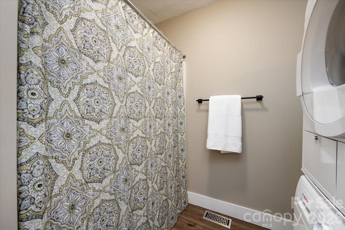 406 Robinson Clemmer Road