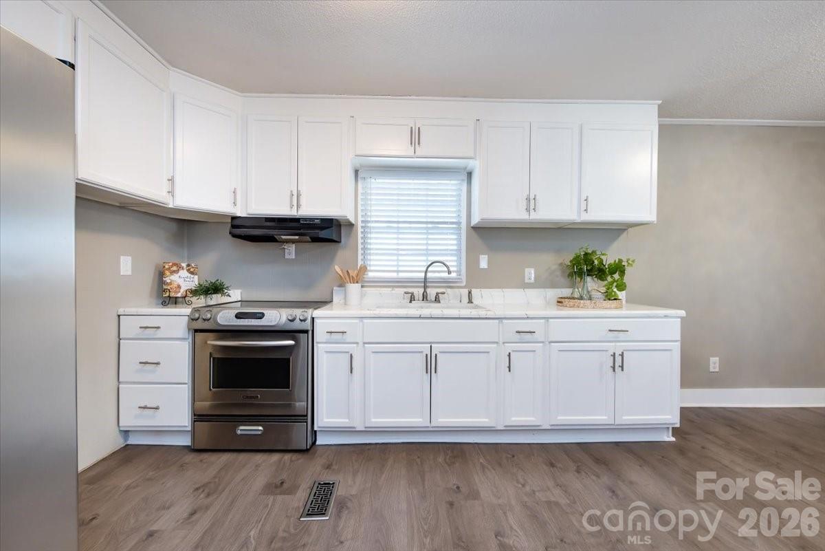 406 Robinson Clemmer Road