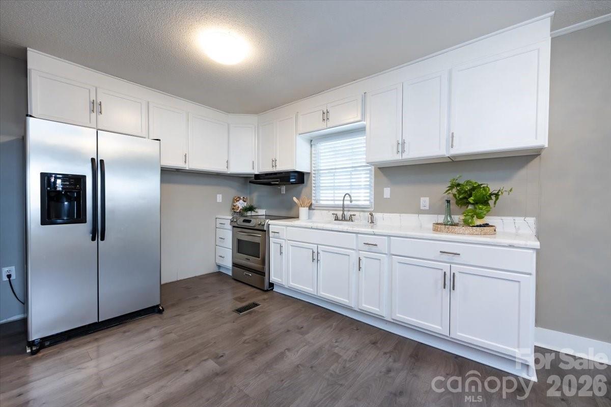 406 Robinson Clemmer Road