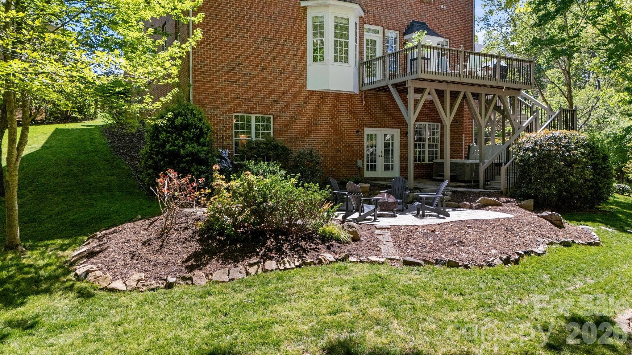9024 Arrington Manor Place