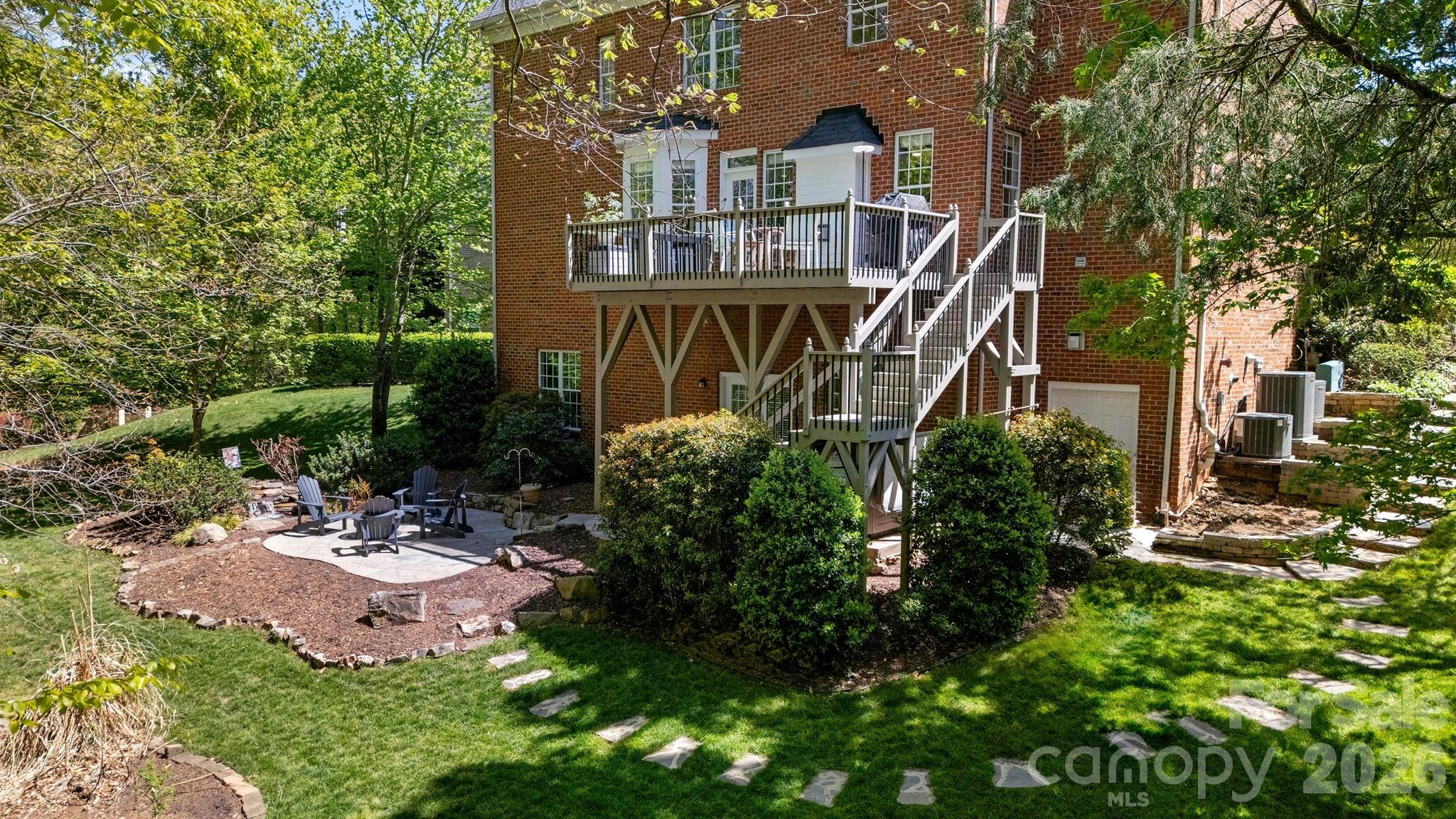 9024 Arrington Manor Place
