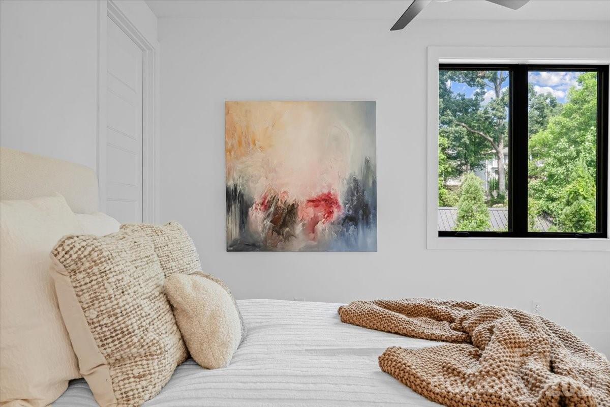 3304 Mar Vista Circle