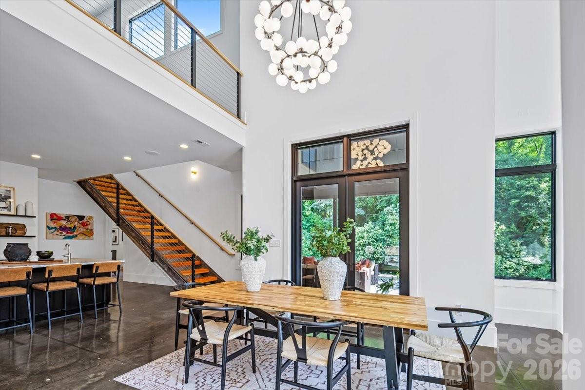 3304 Mar Vista Circle