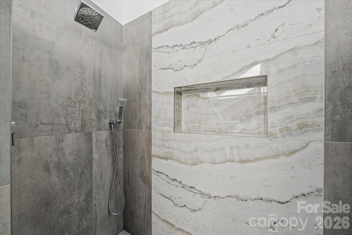 3304 Mar Vista Circle