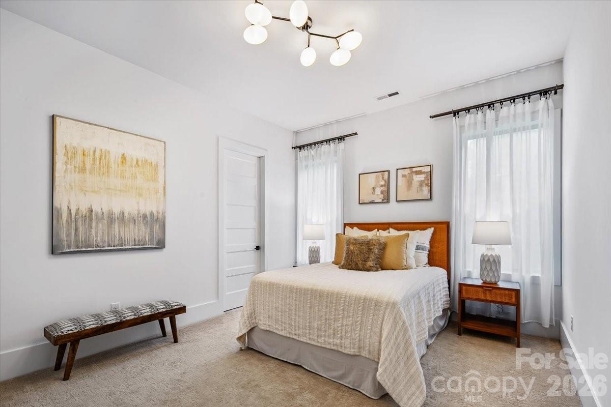 3304 Mar Vista Circle