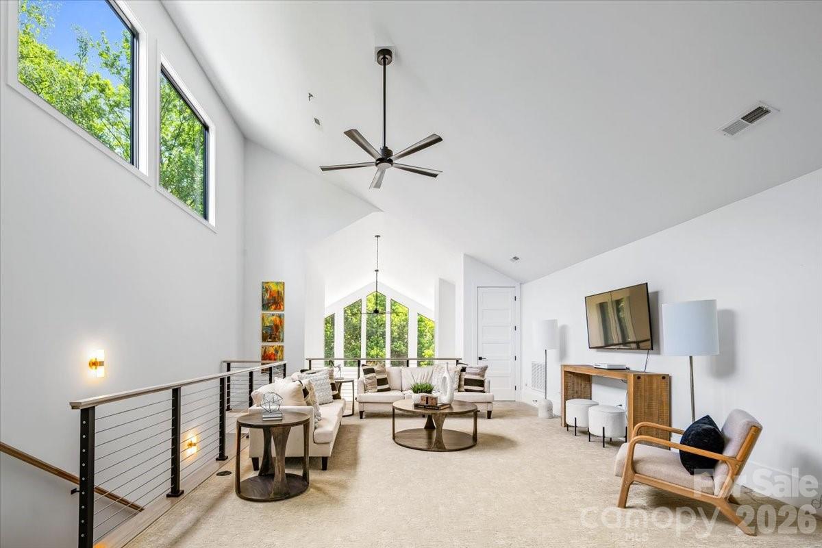 3304 Mar Vista Circle