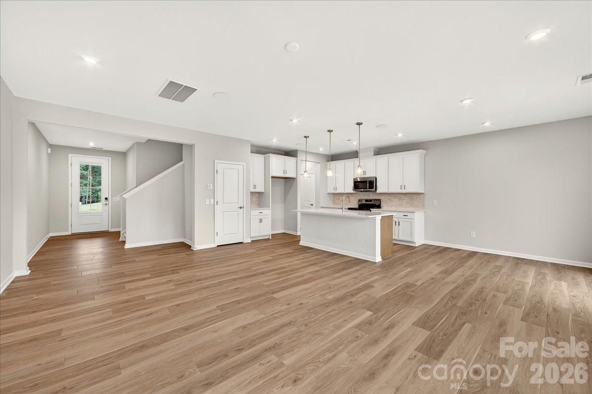 512 Webster Lane