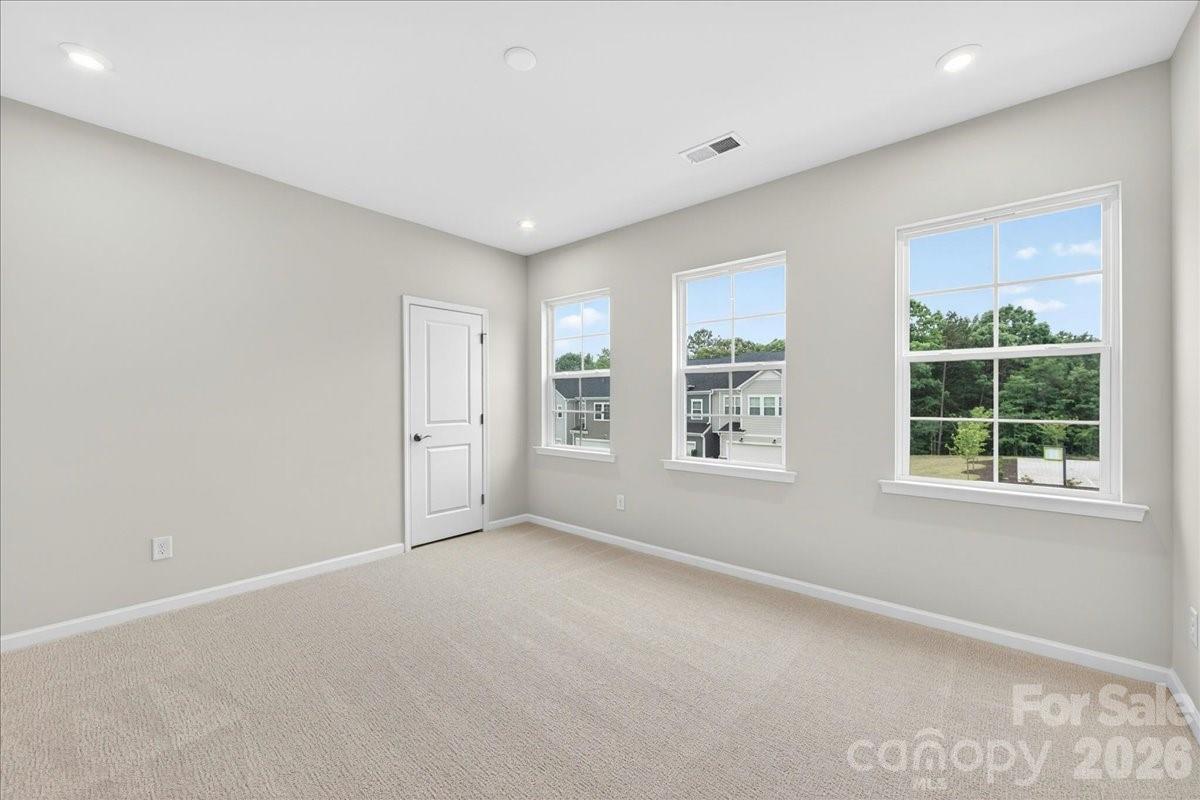 512 Webster Lane