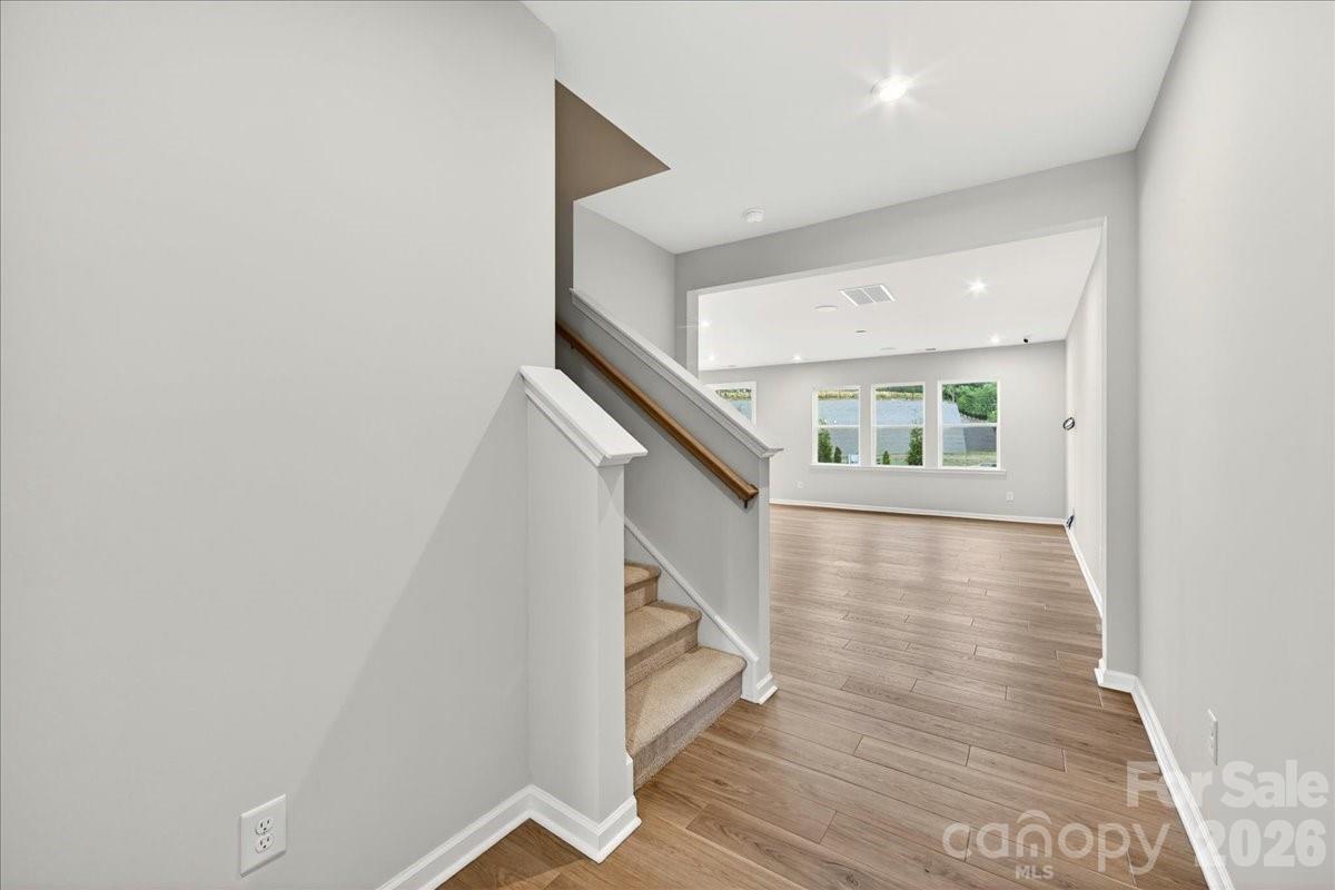 512 Webster Lane